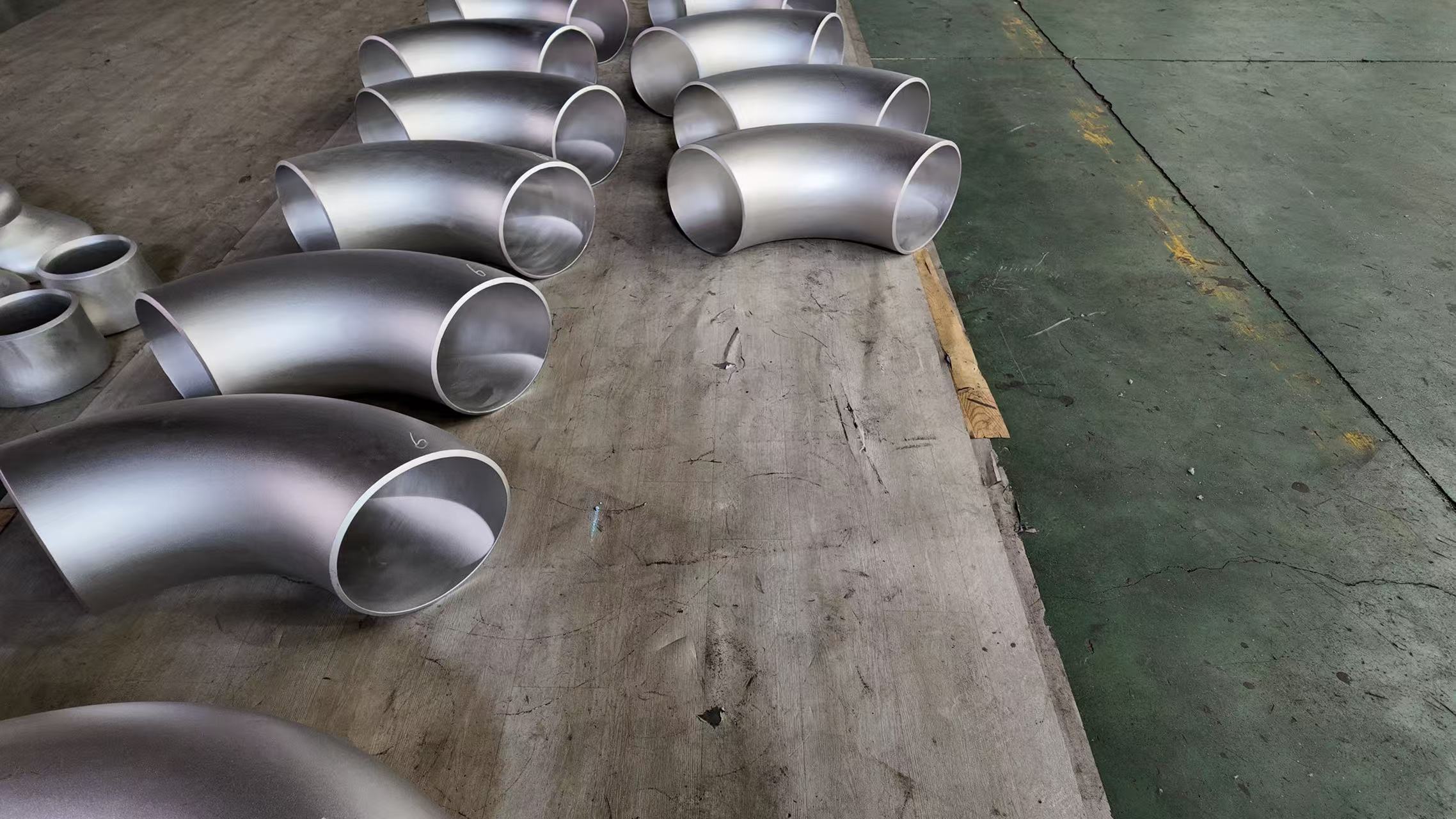 What Are Socket Weld Flanges and How Do You Choose the Right Material?